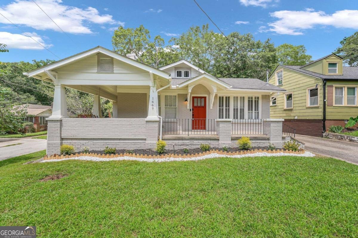 1667 Sylvan Road Atlanta - main photo