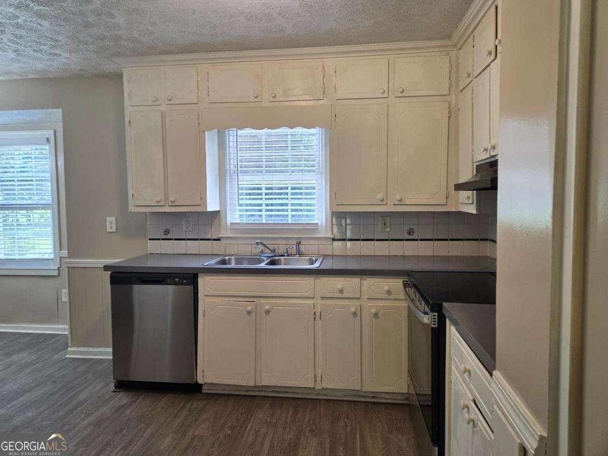 247 Sandra Drive Lilburn - Photo 7