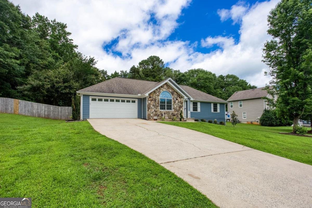 1420 Greenwood Court Canton - main photo