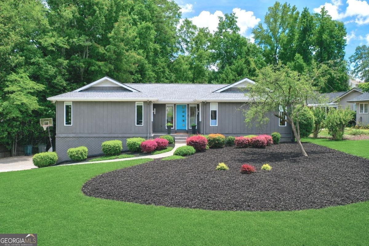 756 Hillwood Drive Marietta - main photo