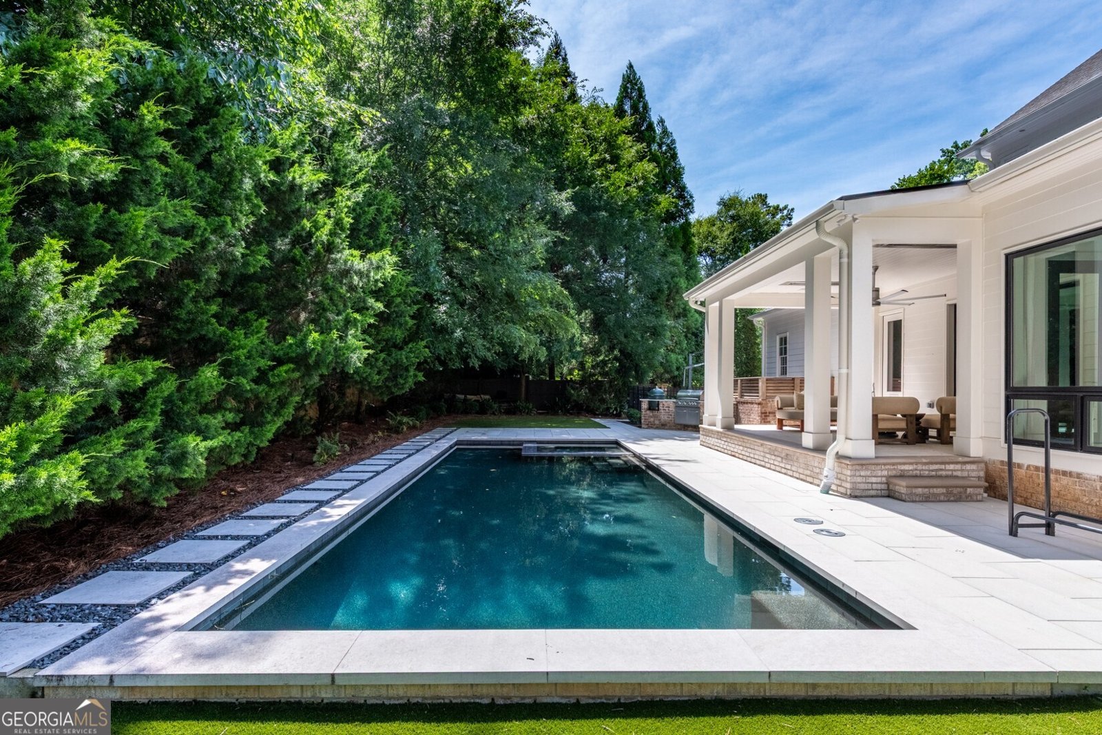 723 Glenairy Court Sandy Springs - Photo 13