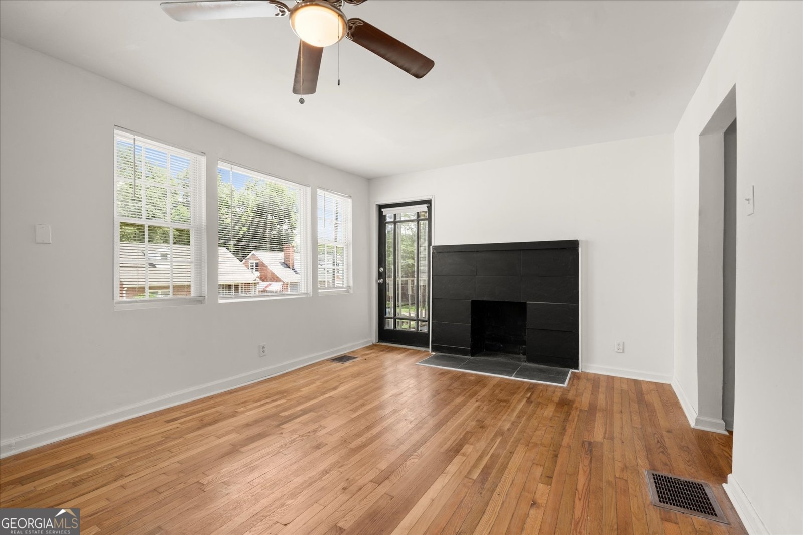 1322 Thurgood Street Atlanta - Photo 9