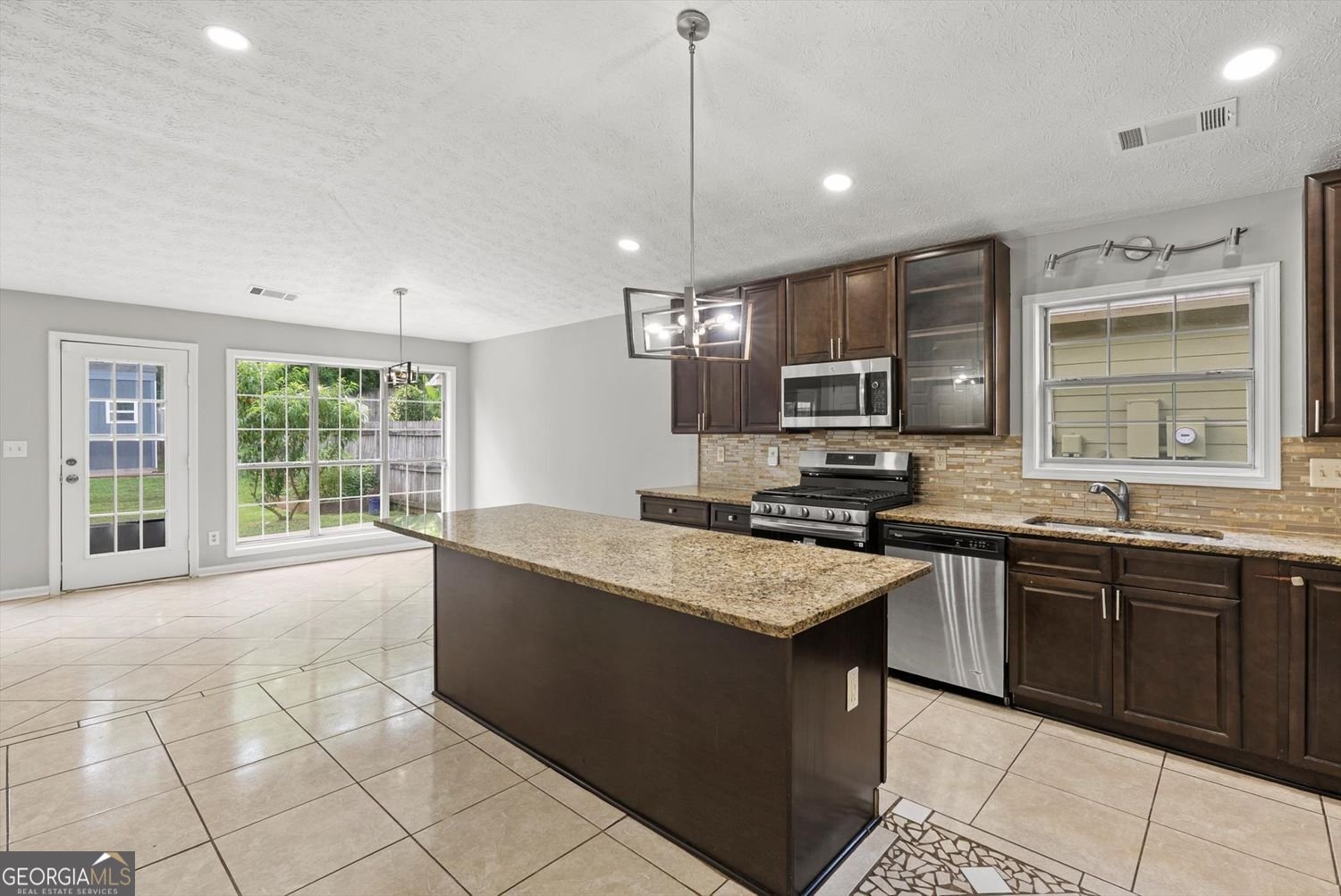 4680 Sterling Oaks Court Lilburn - Photo 19