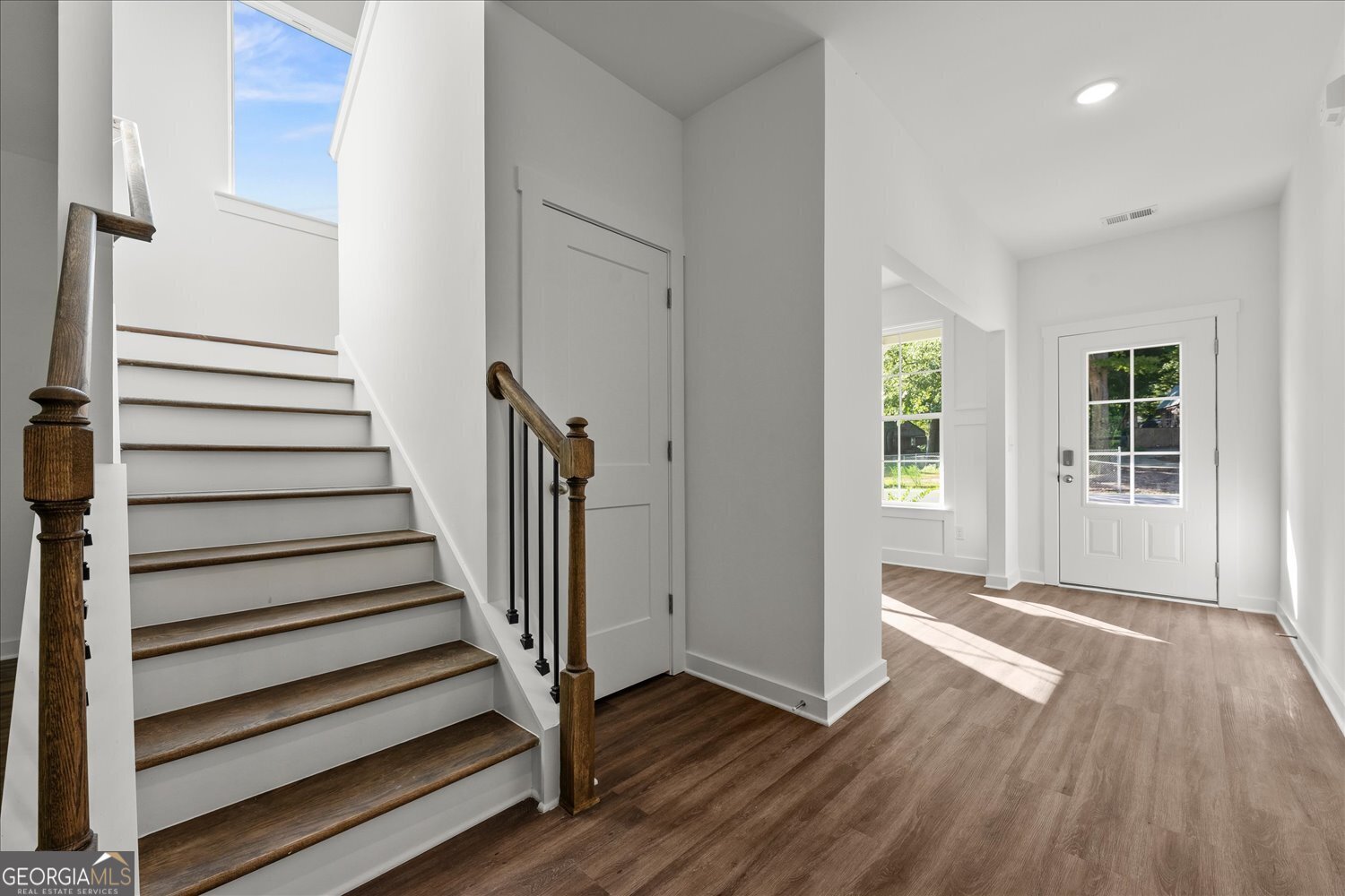 546 Lillian Way Statham - Photo 7