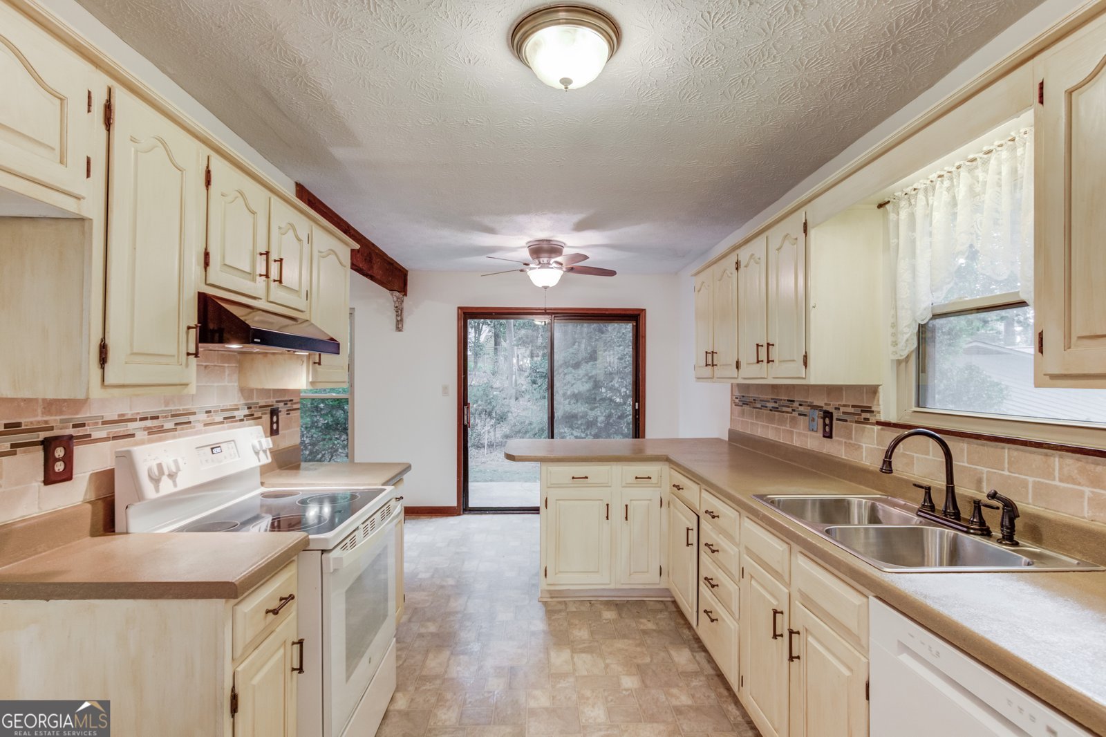498 Candlewick Lane Lilburn - Photo 22