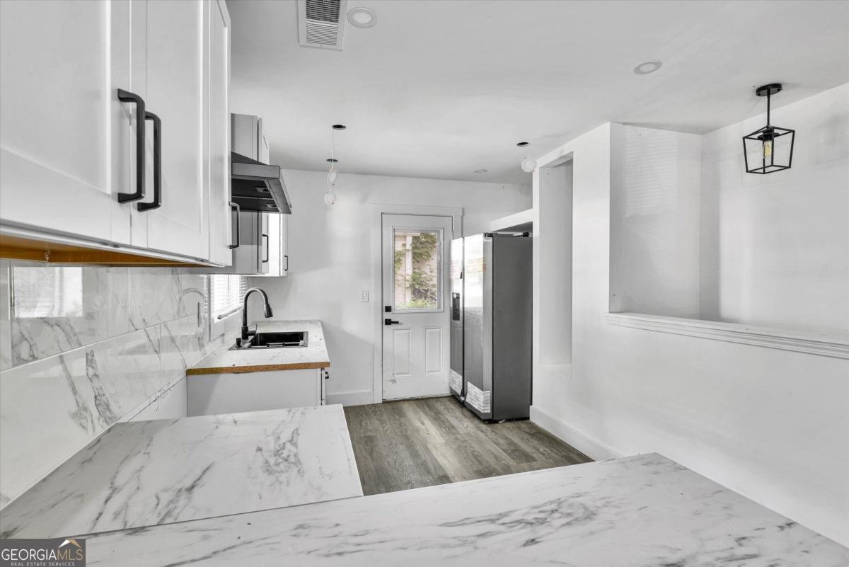 2256 Carey Drive Atlanta - Photo 8