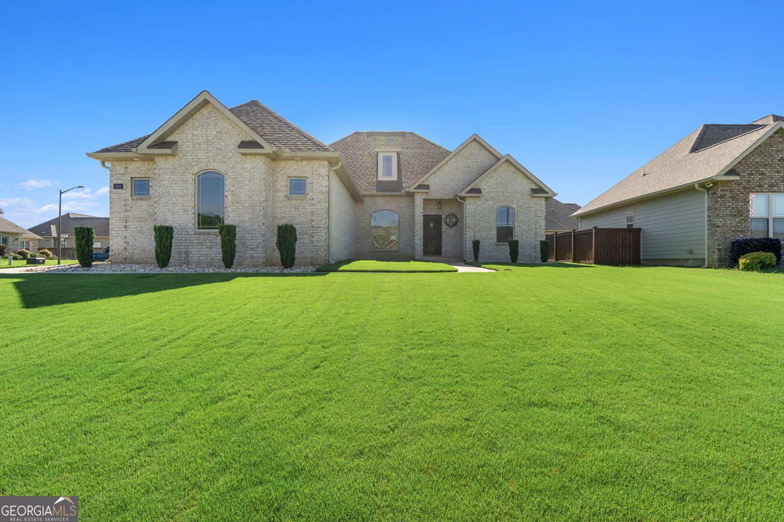 100 Georgia Dean Street Warner Robins - main photo