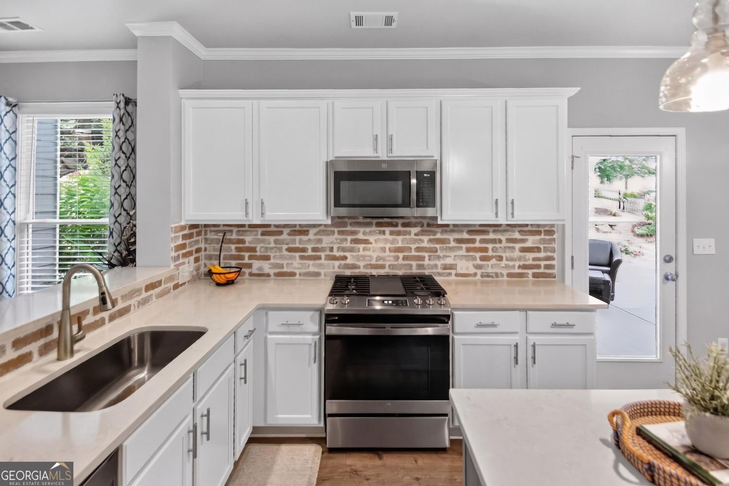 7423 Fireside Lane Flowery Branch - Photo 48