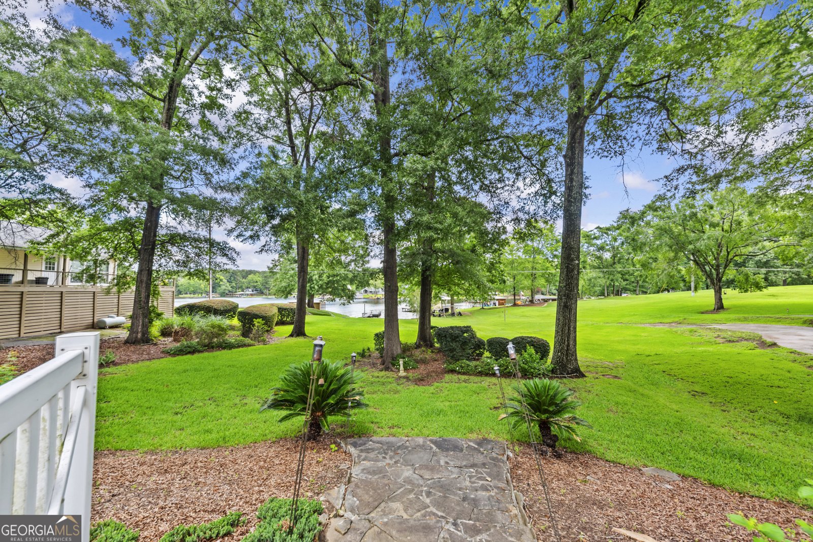 221 Commodore Dr Milledgeville - Photo 36