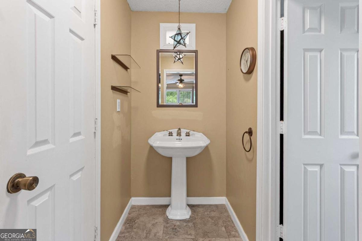 341 Westover Drive Woodstock - Photo 20
