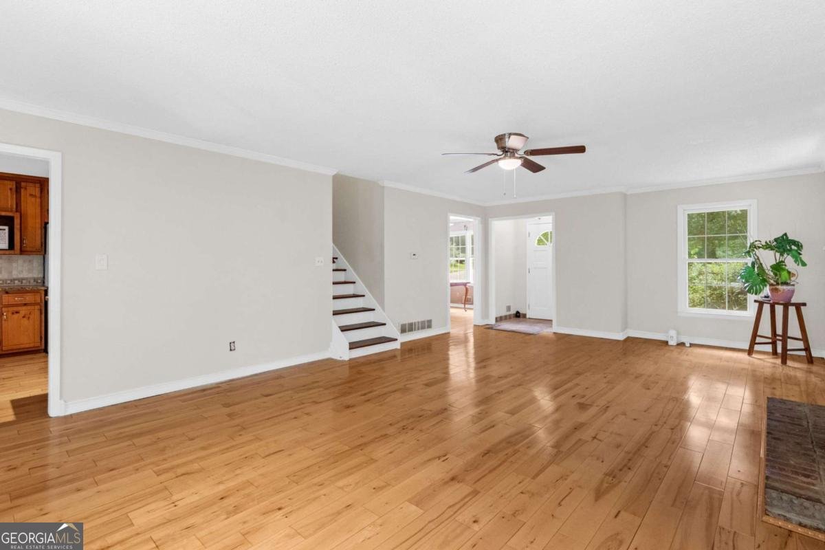 341 Westover Drive Woodstock - Photo 6