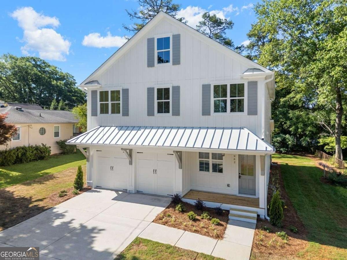 962 Mclinden Avenue Smyrna - main photo