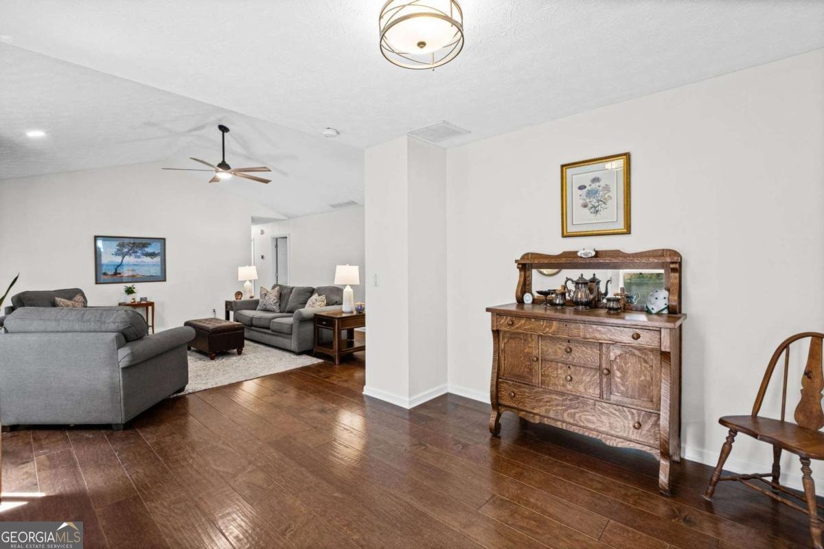 2665 Shadow Pine Drive Roswell - Photo 10
