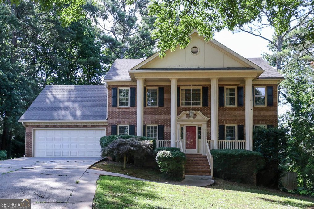 4128 Mayflower Court Lilburn - main photo