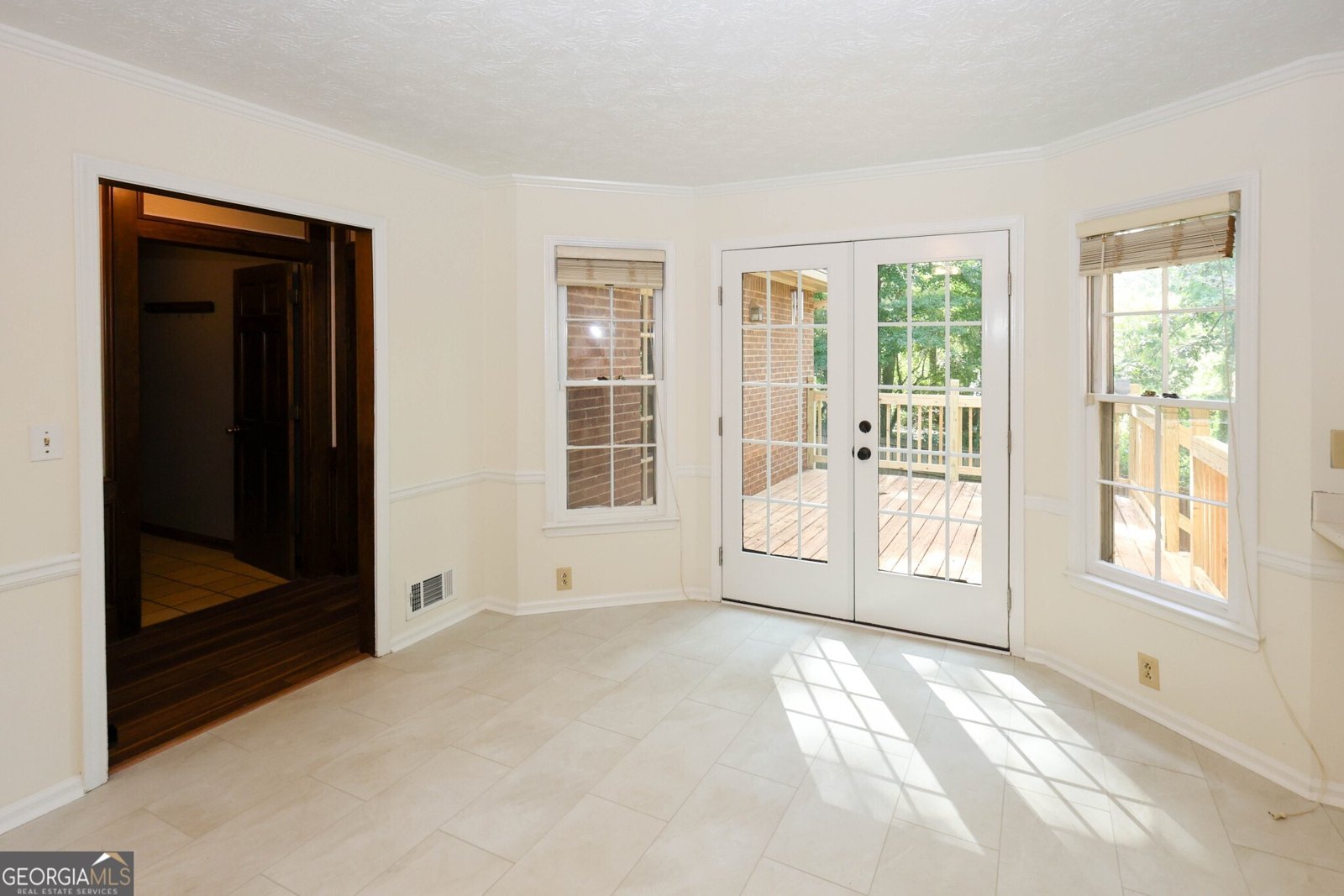 4128 Mayflower Court Lilburn - Photo 11