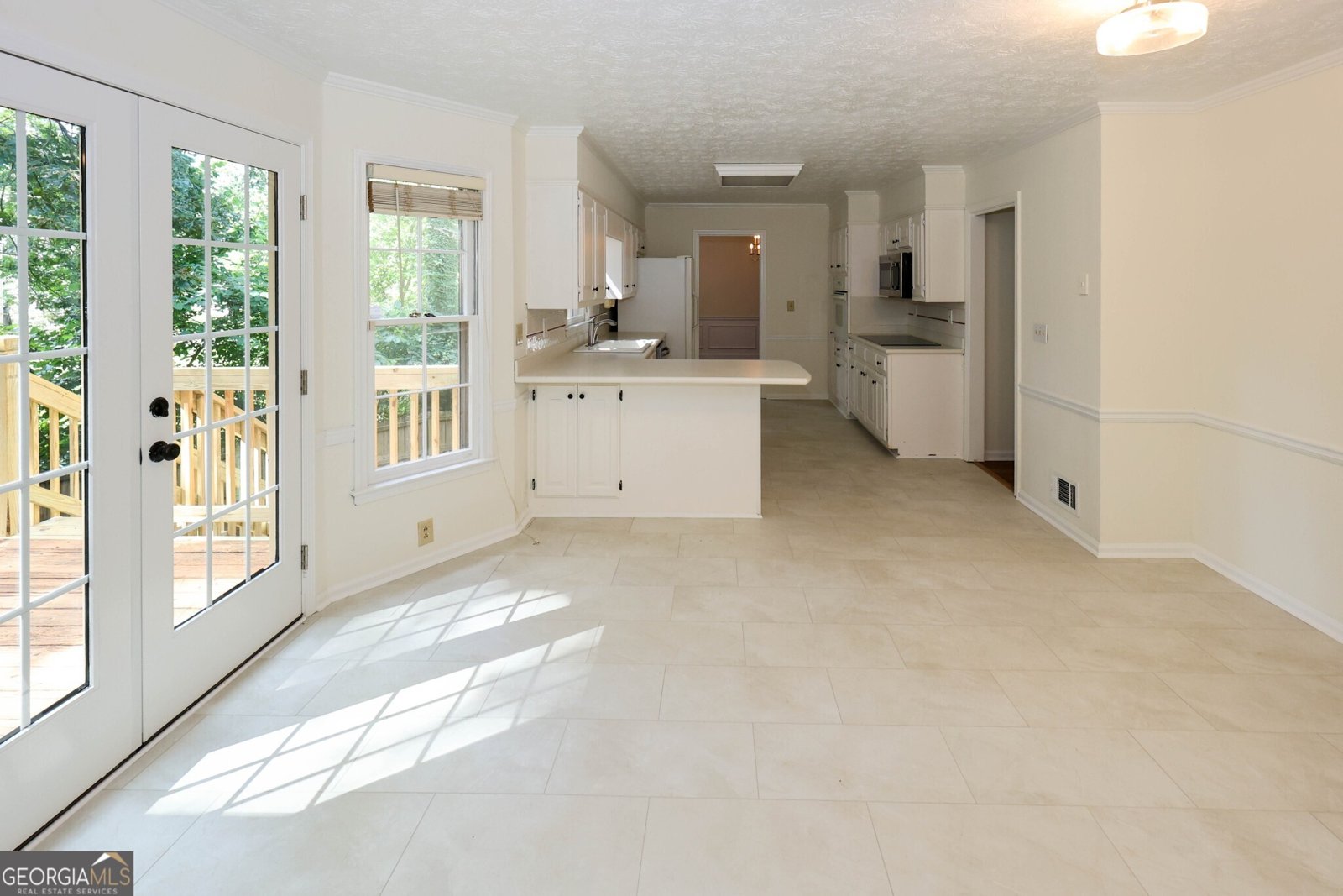 4128 Mayflower Court Lilburn - Photo 14
