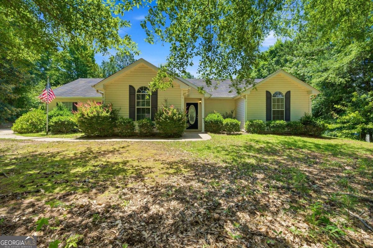 85 Five Oaks Drive Covington - main photo