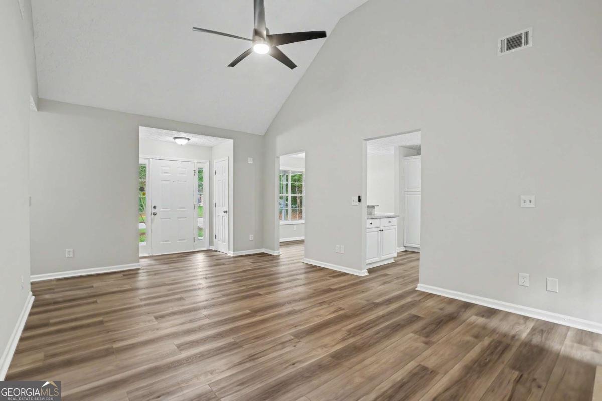 105 Spring Valley Way Covington - Photo 8