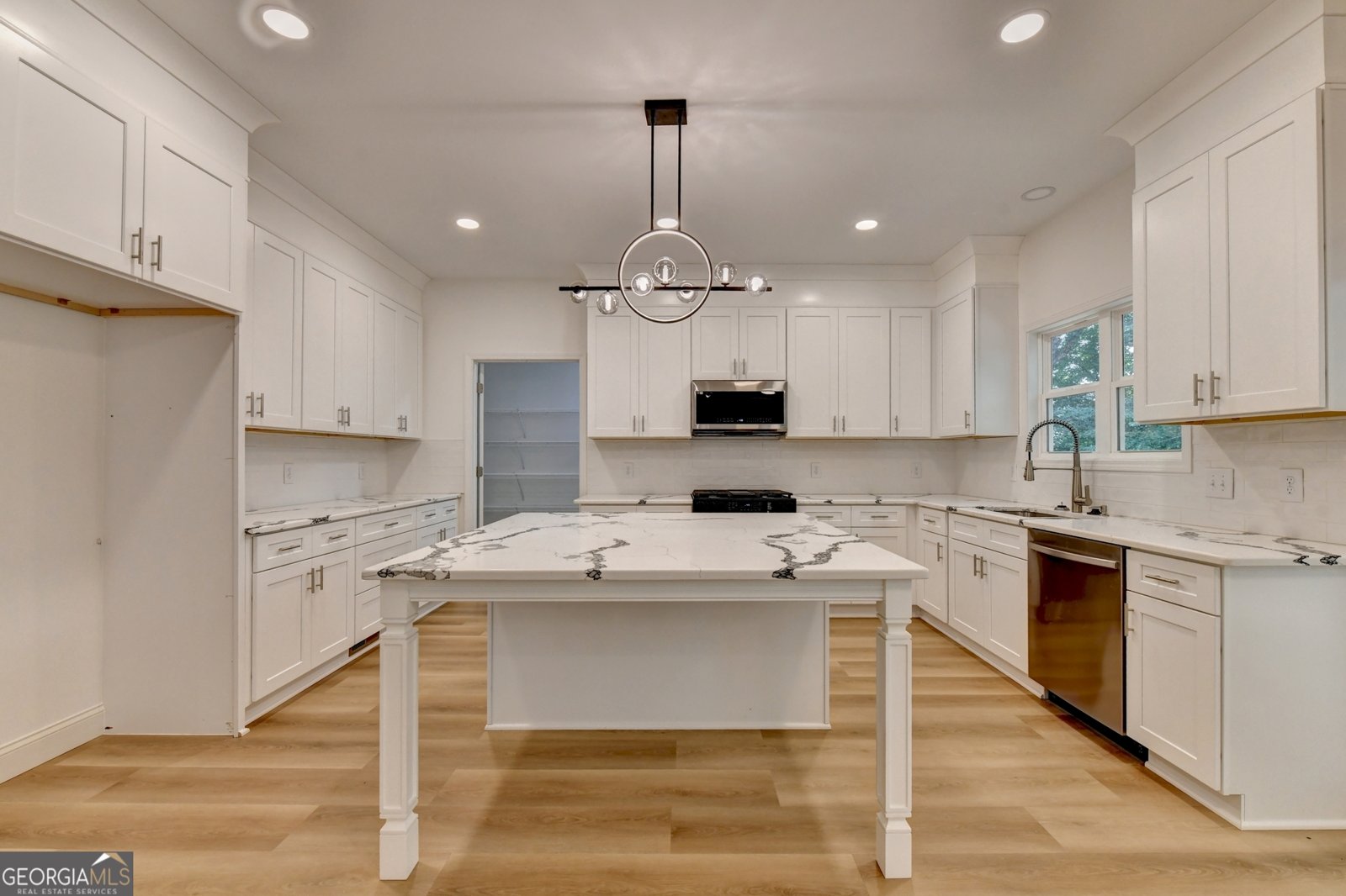 9135 Fox Trail Lane Gainesville - Photo 15