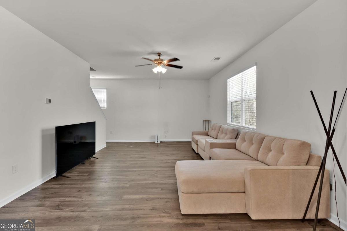 1054 Mackets Court Atlanta - Photo 9