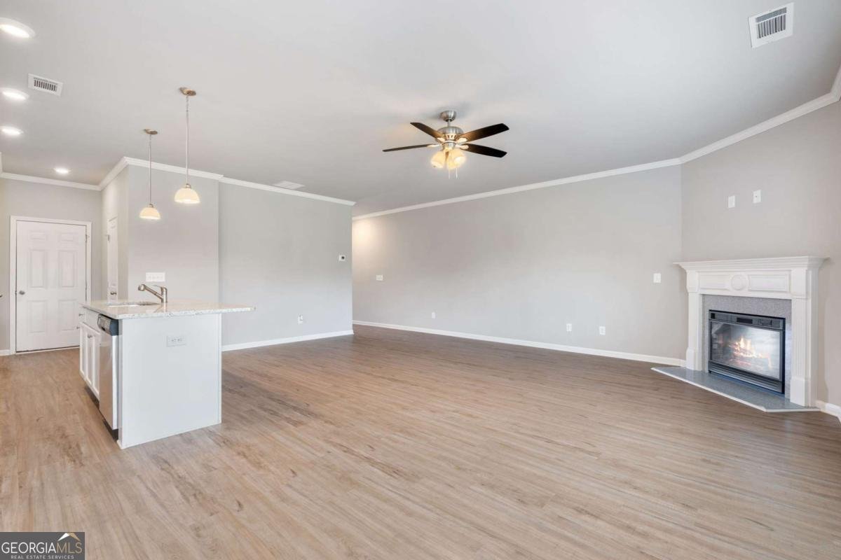 5064 Silver Fox Trail Oakwood - Photo 10