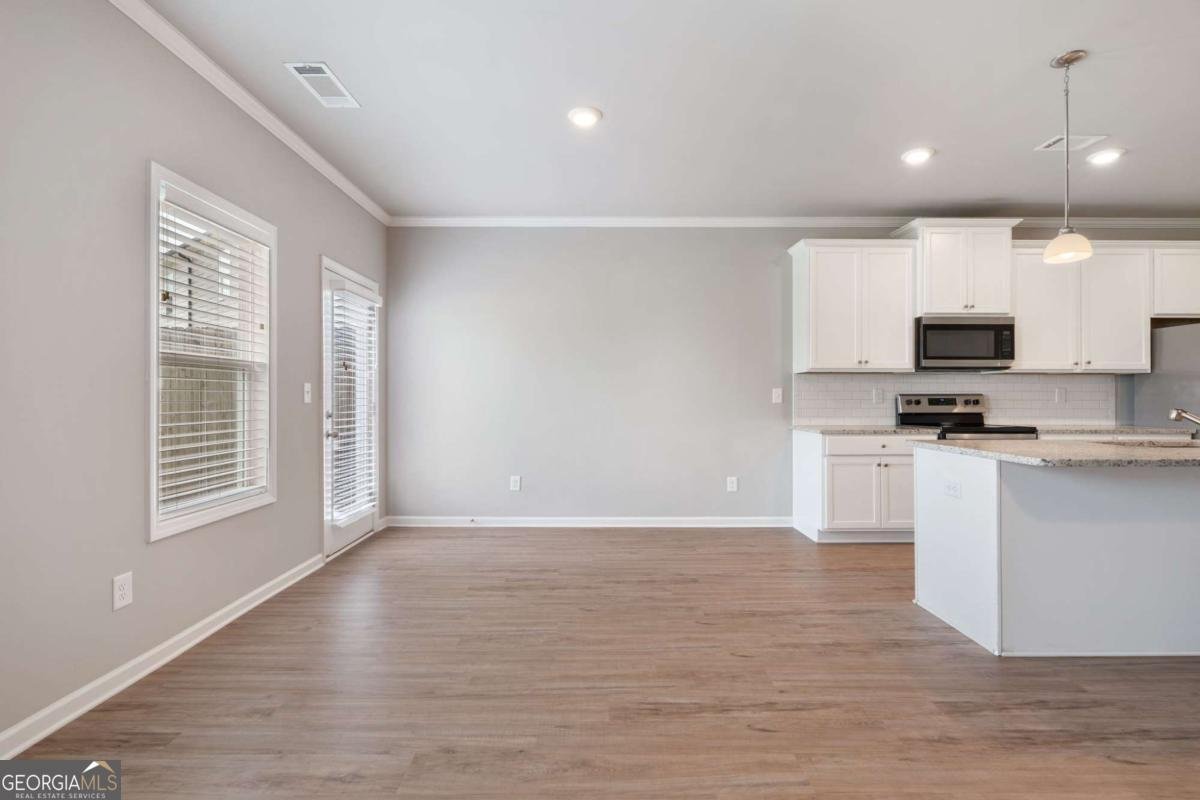 5064 Silver Fox Trail Oakwood - Photo 11