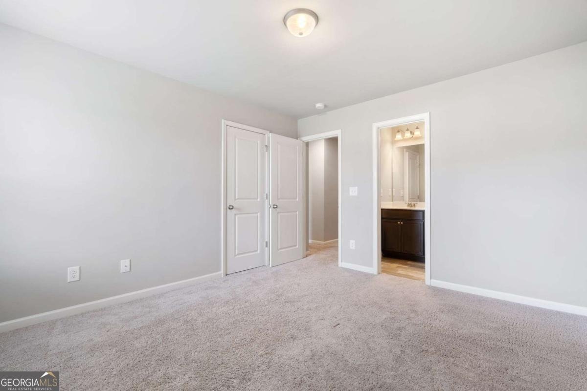 5064 Silver Fox Trail Oakwood - Photo 37