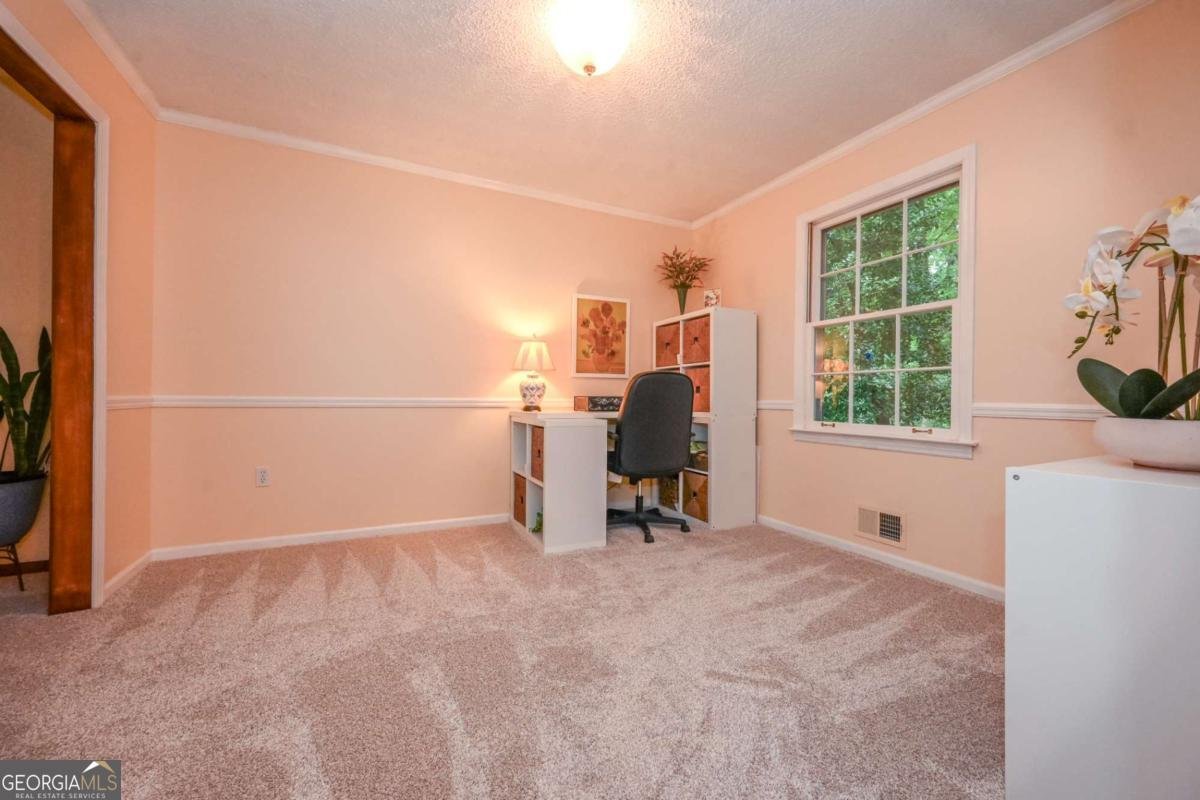 4649 Montauk Road Lilburn - Photo 10