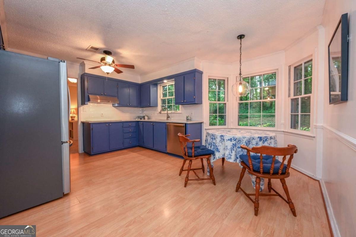 4649 Montauk Road Lilburn - Photo 12