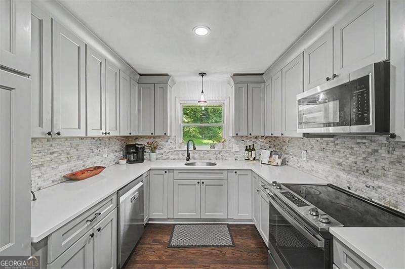 3654 Rock Springs Drive Smyrna - Photo 7