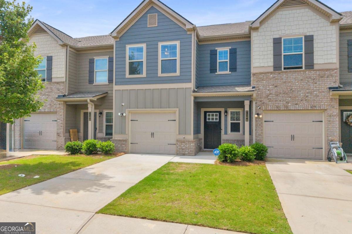 7106 Chara Lane Atlanta - main photo