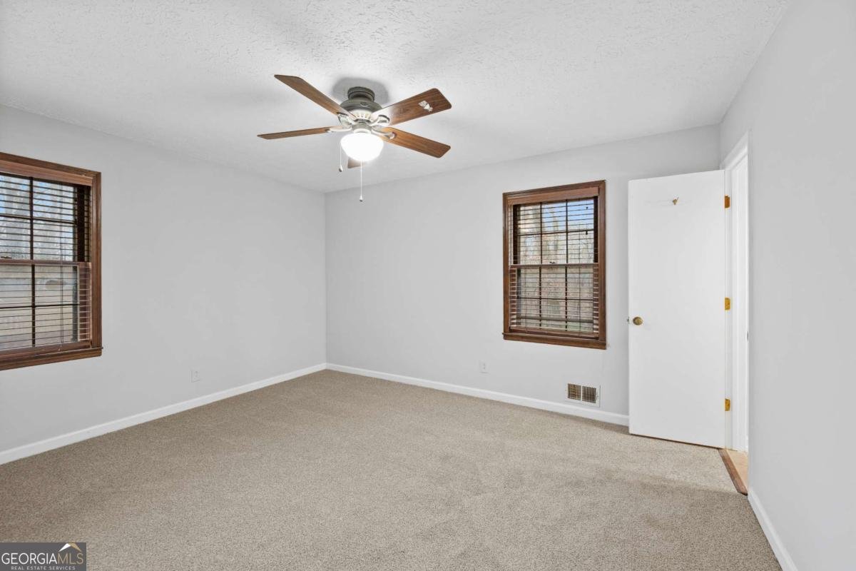426 Riverlake Court Woodstock - Photo 19