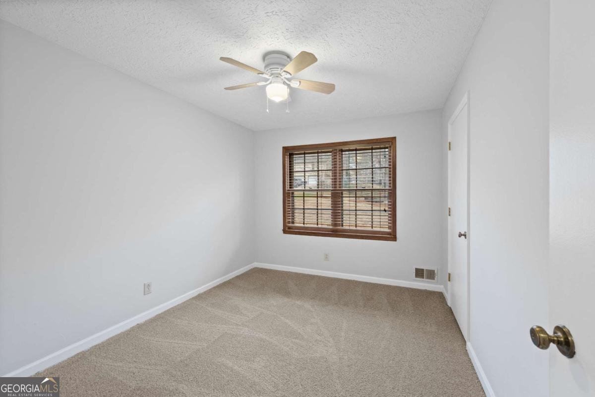 426 Riverlake Court Woodstock - Photo 24