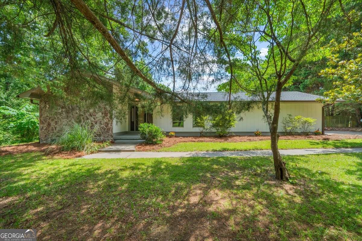 2053 Deerfield Run Snellville - main photo