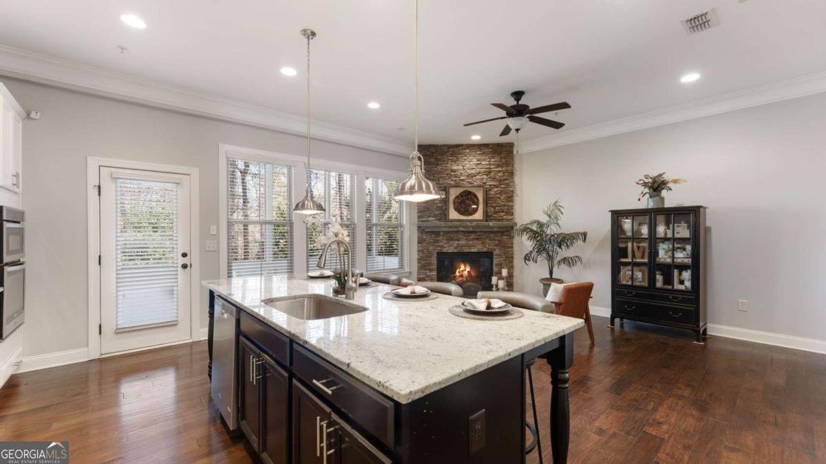 126 Brindle Lane Alpharetta - Photo 8