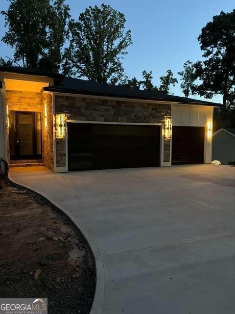 6315 Reives Road Cumming - main photo