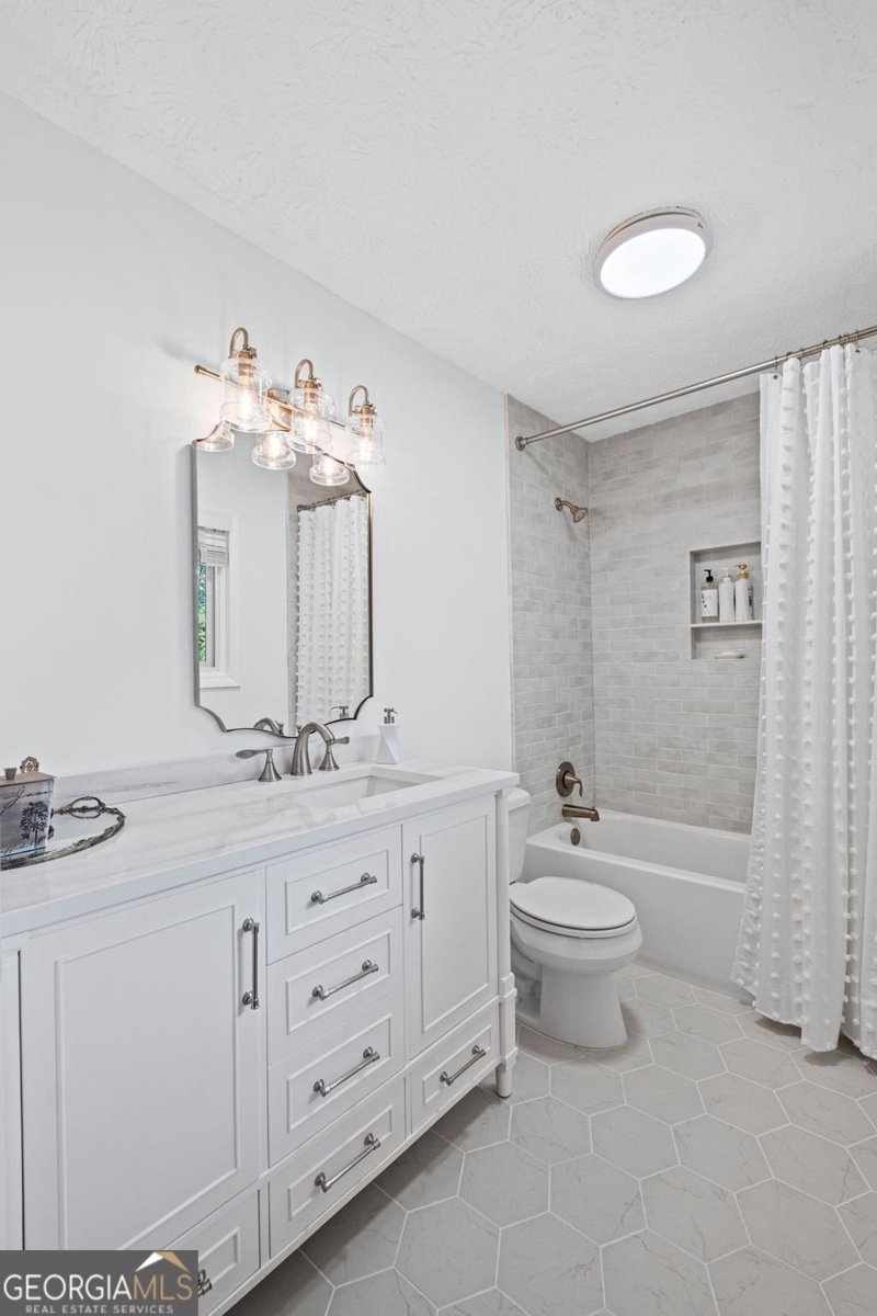 2730 Fontainebleau Drive Dunwoody - Photo 22
