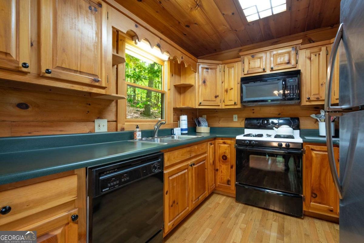 305 Martin Crossing Cherry Log - Photo 6