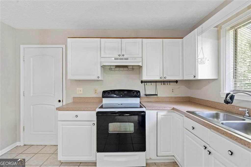 540 Hamlin Trace Riverdale - Photo 9