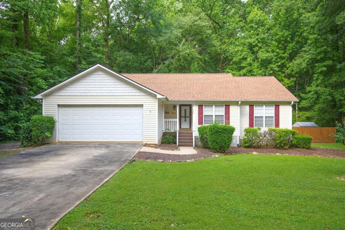 320 River Chase Drive Athens - main photo