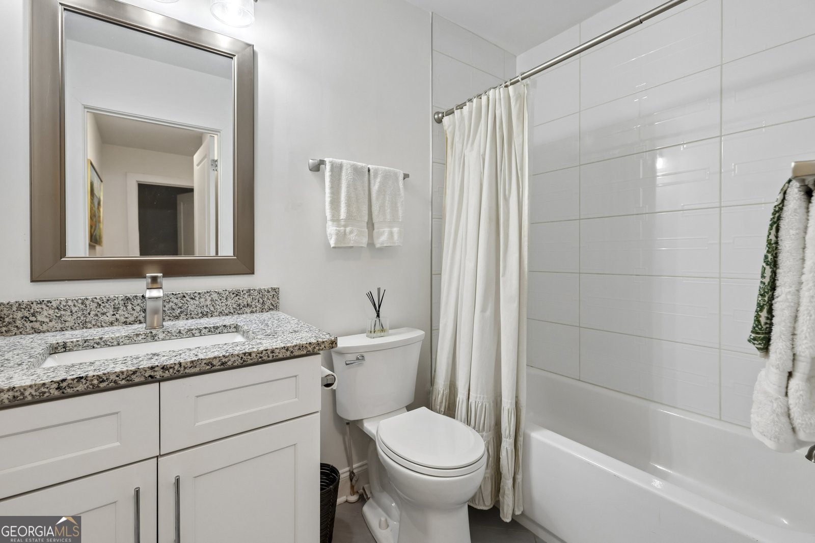 2572 Warwick Circle Atlanta - Photo 18