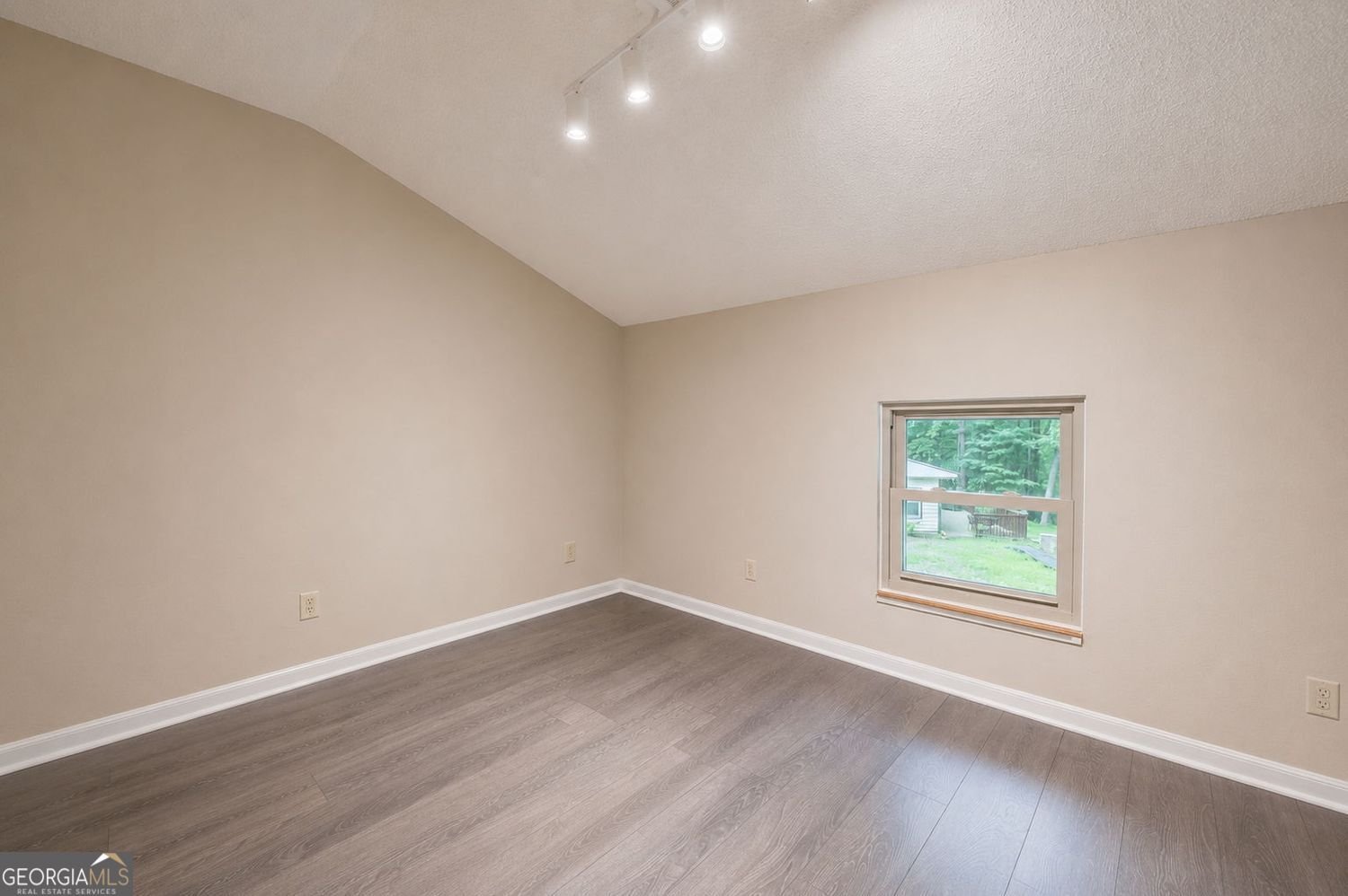 465 Waters Edge Drive Clarkesville - Photo 32