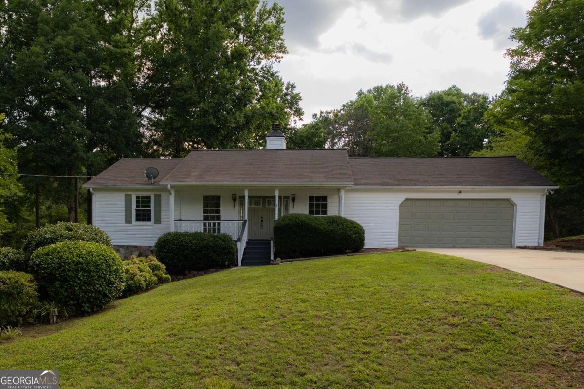 60 Lakeside Drive Covington - main photo