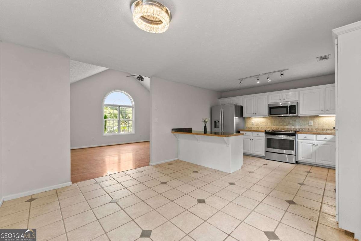 4516 Nohl Ridge Lane Flowery Branch - Photo 12