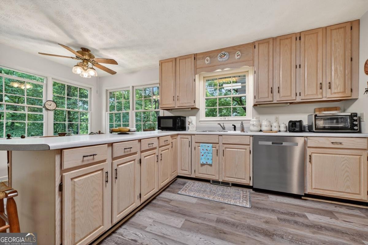 221 Shade Tree Lane Mineral Bluff - Photo 14