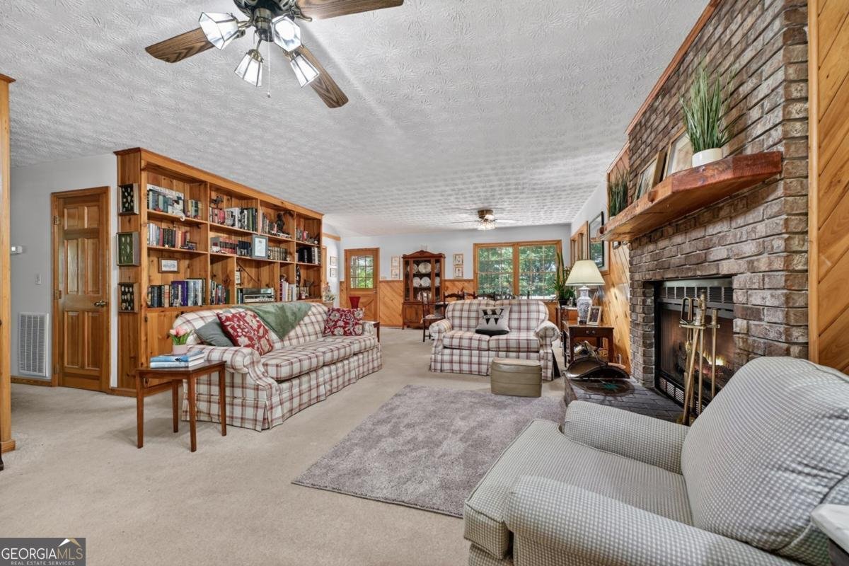 221 Shade Tree Lane Mineral Bluff - Photo 16