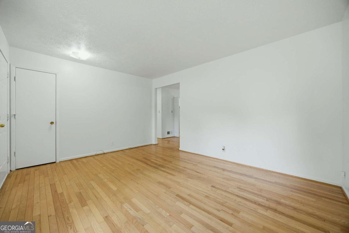 864 Whitehall Drive Lawrenceville - Photo 6
