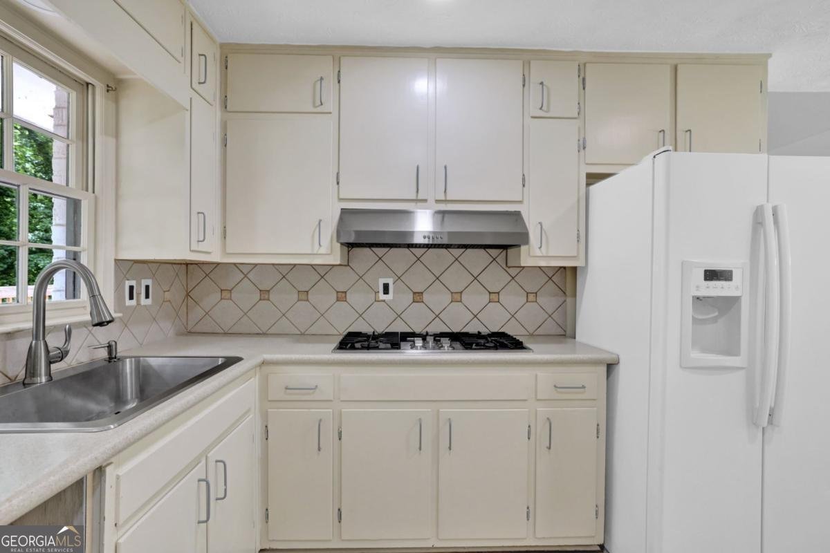 1138 Carla Joe Drive Lilburn - Photo 10