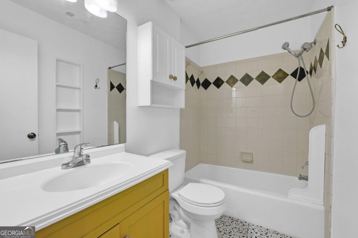 1138 Carla Joe Drive Lilburn - Photo 14