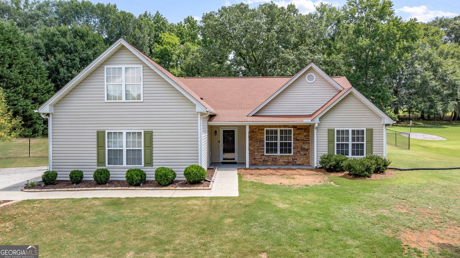 378 Kiley Drive Hoschton - main photo